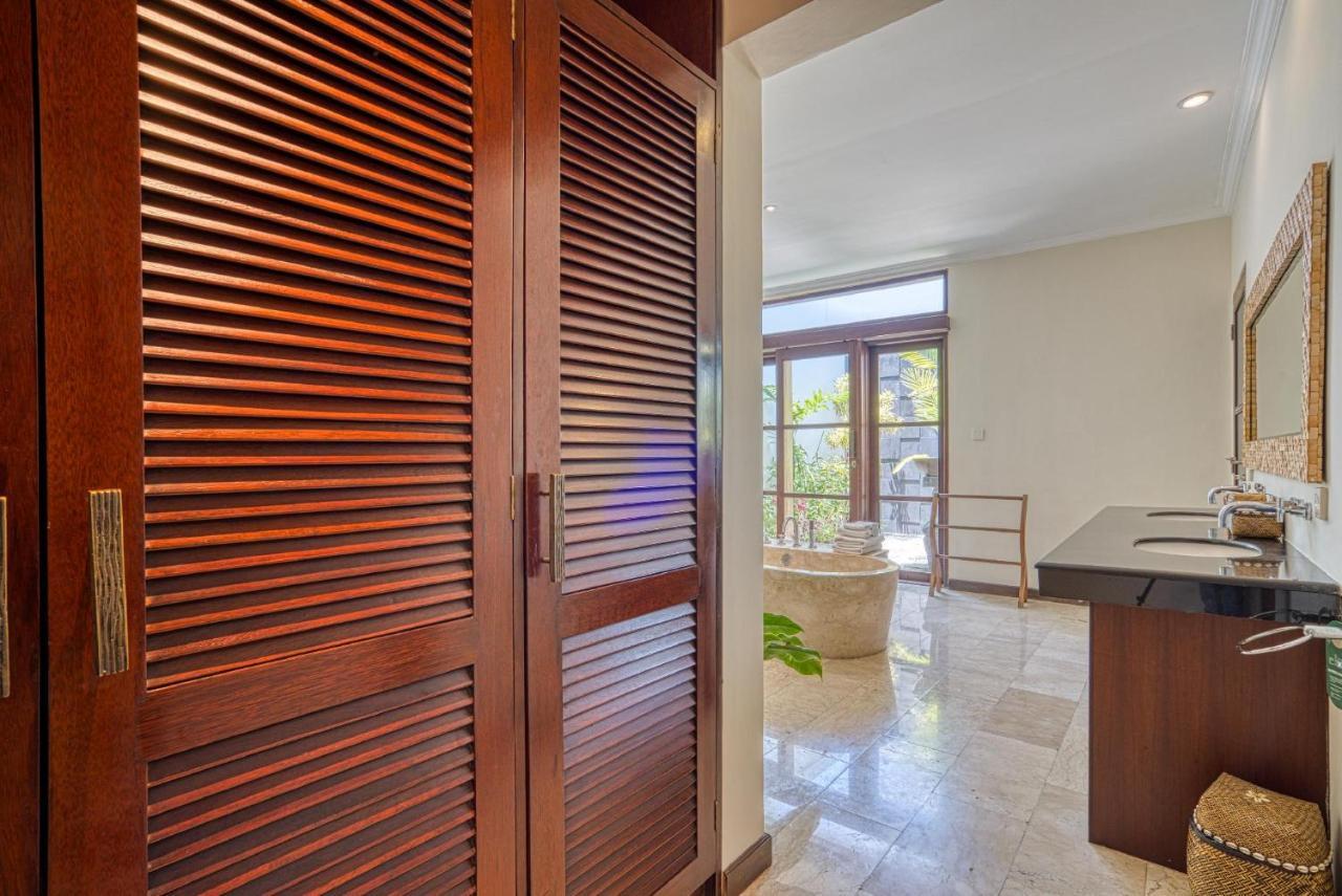 Villa Aisha Sanur Екстериор снимка